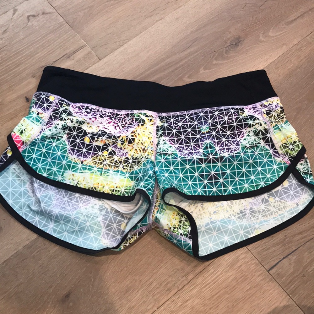 Lulu lemon size 6 running shorts